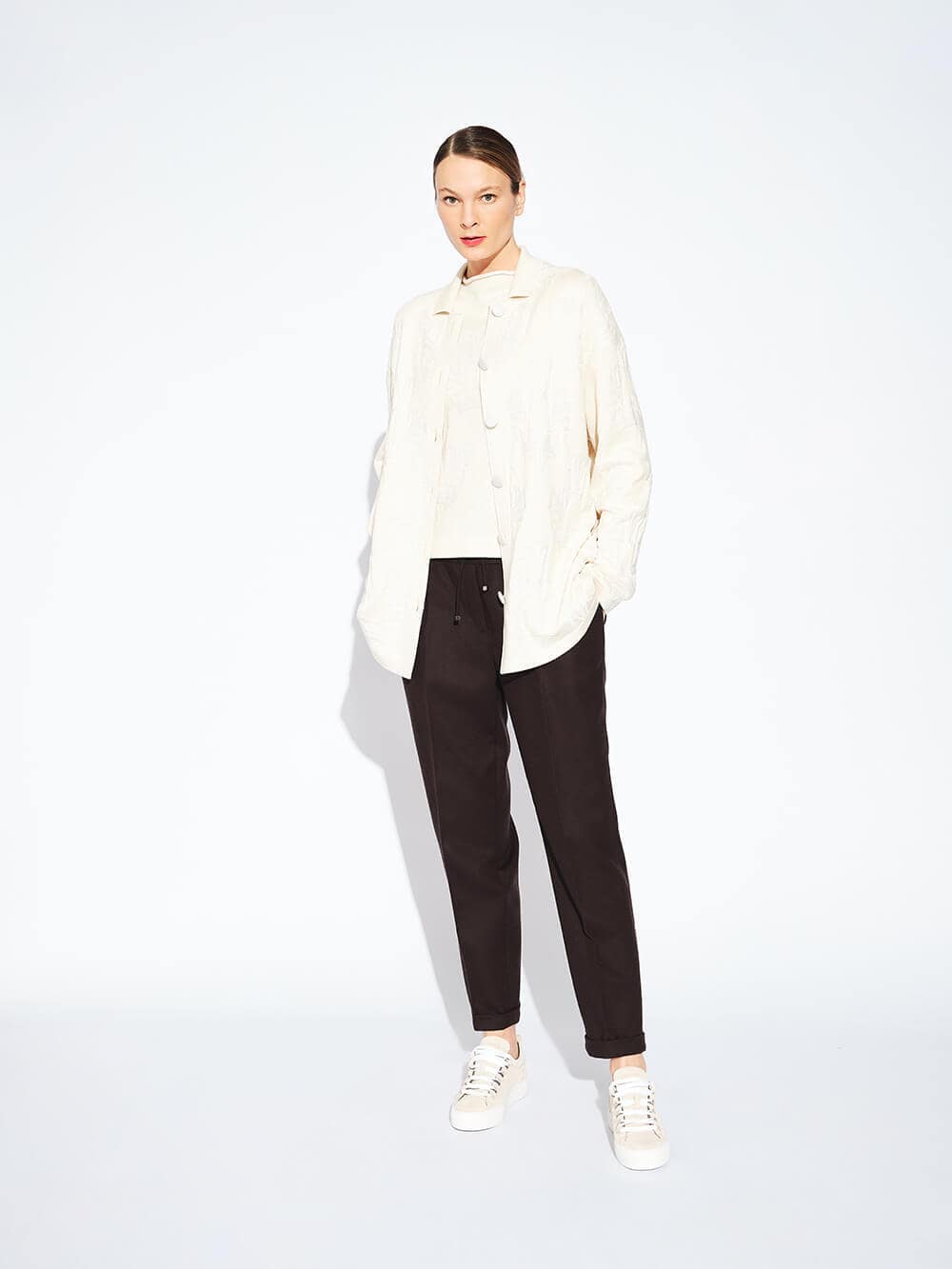 W24.JK058.6030.101_4_min.jpg