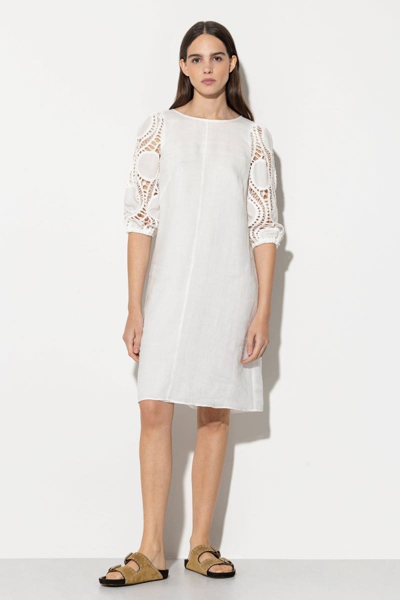 Luisa_Cerano_Kleid_mit_Crochet_Details_79850435000103_00_min.jpg