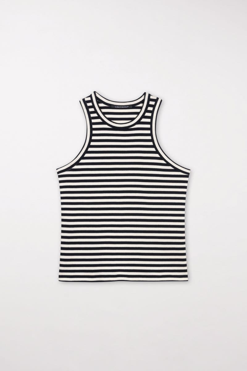 Luisa_Cerano_Tanktop_mit_Streifen_398150780202921_05_min.jpg